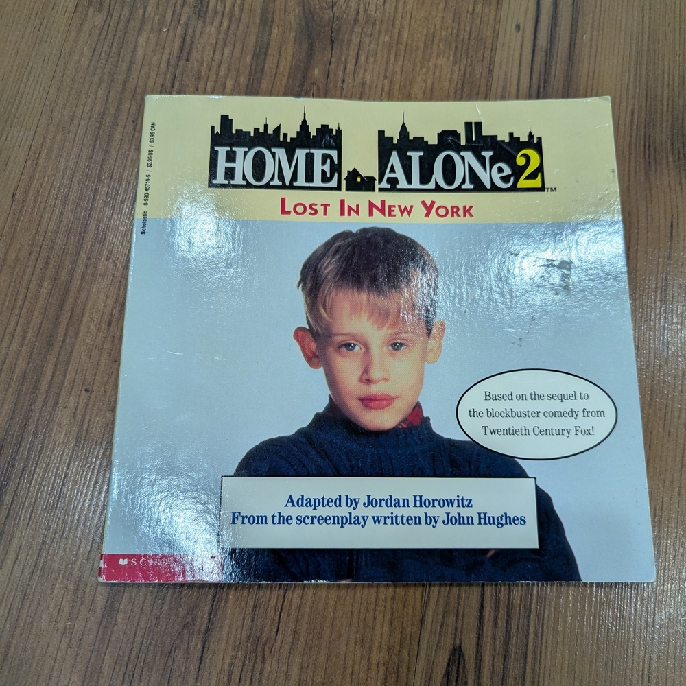 1992 Home Alone 2: Lost in New York Book